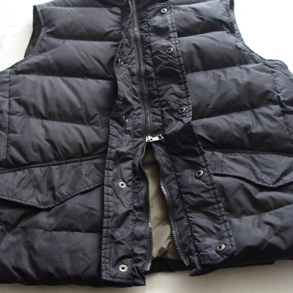 BANANA REPUBLIC Black Sleeveless DOWN Filled PUFFER Style VEST Sz LARGE (Mens) - Picture 3 of 9